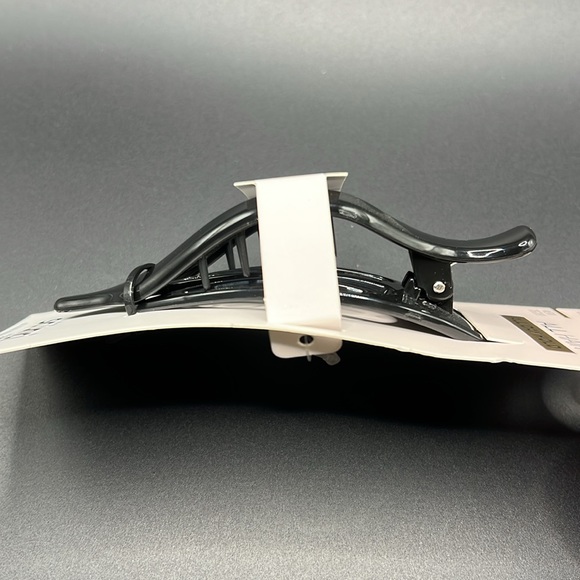 Claw Clip from Scünci from the unbreakable collection - Picture 4 of 5